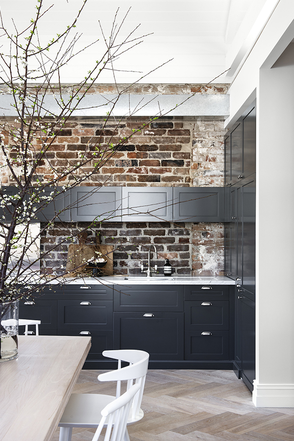 a stunning example of a converted warehouse by lisa koehler in sydney, australia