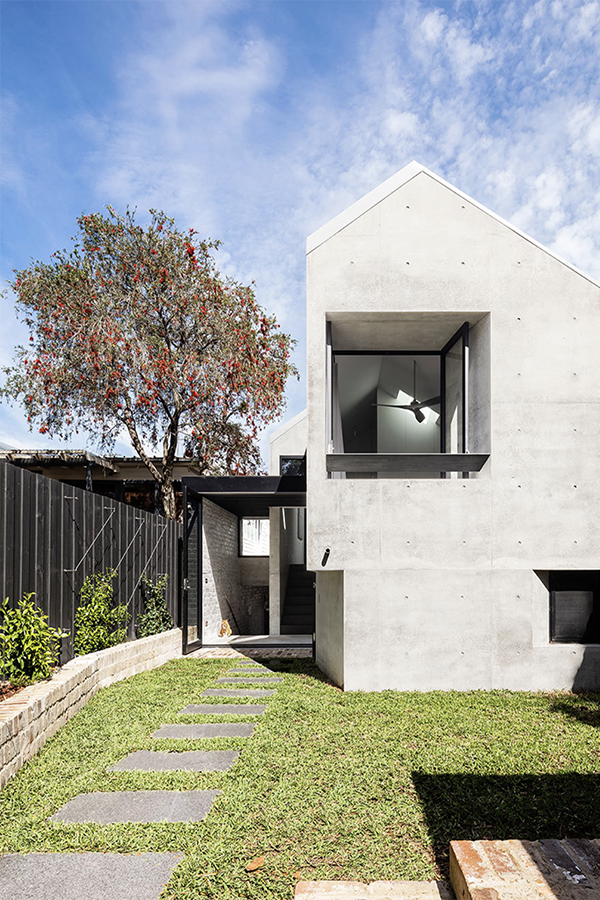 This Balmain cottage got an extensive renovation and a contemporary concrete extension thanks to craftsmanship and the vision of architects Benn and Penna.